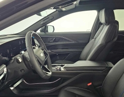 Cadillac LYRIQ Luxury 4dr 2026