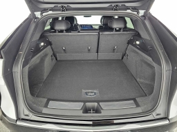 Cadillac LYRIQ Luxury 4dr 2026