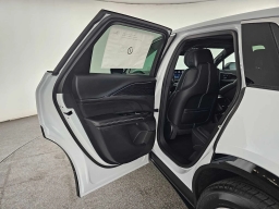 Cadillac LYRIQ Luxury 4dr 2026