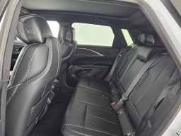 Cadillac LYRIQ Luxury 4dr 2026