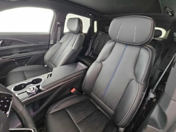 Cadillac LYRIQ Luxury 4dr 2026