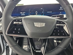 Cadillac LYRIQ Luxury 4dr 2026