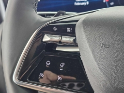 Cadillac LYRIQ Luxury 4dr 2026