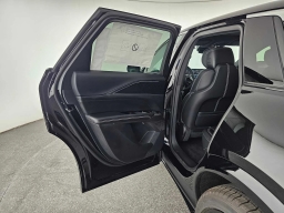 Cadillac LYRIQ Luxury 4dr 2026