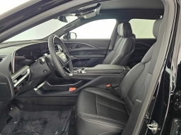 Cadillac LYRIQ Luxury 4dr 2026