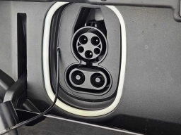 Cadillac LYRIQ Luxury 4dr 2026