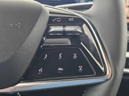 Cadillac LYRIQ Luxury 4dr 2026