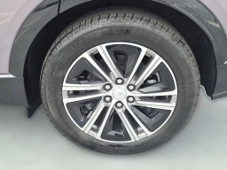 Cadillac LYRIQ Premium Luxury 4dr 2026