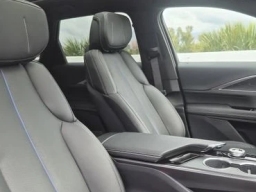 Cadillac LYRIQ Sport 4dr 2026