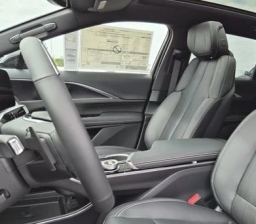 Cadillac LYRIQ Sport 4dr 2026