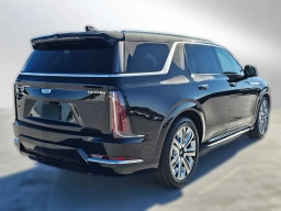 Cadillac Escalade IQL Luxury AWD 4dr 2026