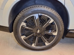 Cadillac Escalade IQL Luxury AWD 4dr 2026