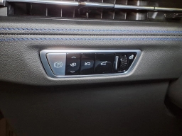 Cadillac Escalade IQL Luxury AWD 4dr 2026