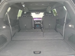 Cadillac Escalade IQL Luxury AWD 4dr 2026