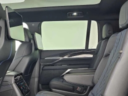 Cadillac Escalade IQL Luxury AWD 4dr 2026