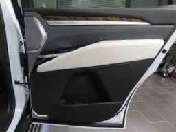 Cadillac Escalade 4WD Platinum Sport 4dr 2026