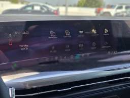 Cadillac Escalade IQ Luxury AWD 4dr 2026