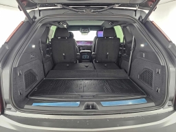 Cadillac Escalade IQ Luxury AWD 4dr 2026