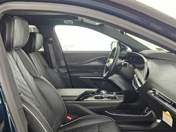 Cadillac LYRIQ LYRIQ-V Premium 4dr 2026