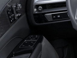 Cadillac LYRIQ LYRIQ-V Premium 4dr 2026