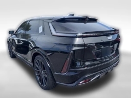 Cadillac LYRIQ LYRIQ-V Premium 4dr 2026