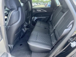 Cadillac LYRIQ LYRIQ-V Premium 4dr 2026