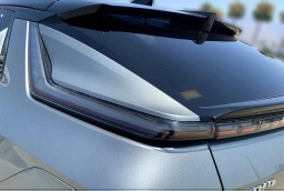 Cadillac LYRIQ LYRIQ-V Premium 4dr 2026