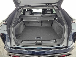 Cadillac LYRIQ LYRIQ-V Premium 4dr 2026