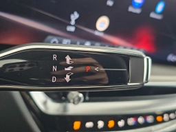 Cadillac LYRIQ LYRIQ-V Premium 4dr 2026