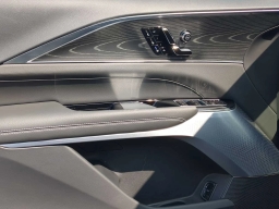 Cadillac LYRIQ 4dr LYRIQ-V 2026