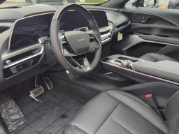 Cadillac LYRIQ 4dr LYRIQ-V 2026