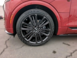 Cadillac LYRIQ 4dr LYRIQ-V 2026