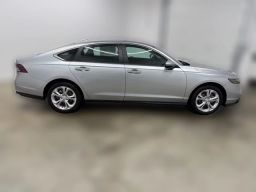 Honda Accord Sedan LX CVT 2026