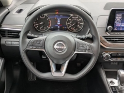 Nissan Altima SV FWD 2025