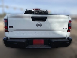 Nissan Frontier S King Cab 4x4 2026