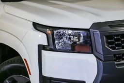 Nissan Frontier SV Crew Cab 4x2 2025