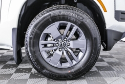 Nissan Frontier SV Crew Cab 4x2 2025