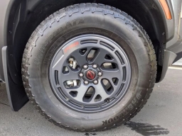 Nissan Frontier PRO-X Crew Cab 4x2 2026