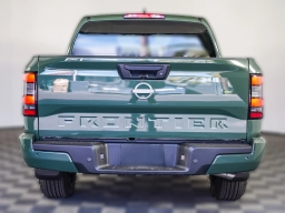 Nissan Frontier SV Crew Cab 4x2 2025