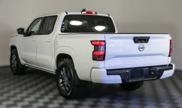 Nissan Frontier SV Crew Cab 4x2 2025