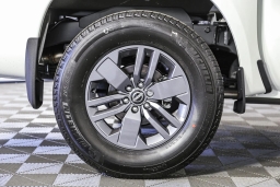 Nissan Frontier SV Crew Cab 4x2 2025