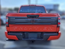 Nissan Frontier PRO-X Crew Cab 4x2 2026