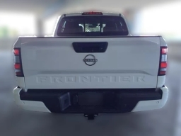 Nissan Frontier SV Crew Cab 4x2 2025