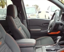 Nissan Frontier PRO-X Crew Cab 4x2 2026