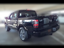 Nissan Frontier SV Crew Cab 4x2 2025