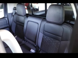 Nissan Frontier SV Crew Cab 4x2 2025