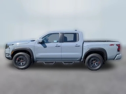 Nissan Frontier PRO-4X Crew Cab 4x4 2026