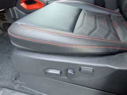 Nissan Frontier PRO-4X Crew Cab 4x4 2026