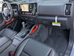 Nissan Frontier PRO-4X Crew Cab 4x4 2026