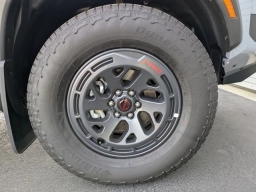 Nissan Frontier PRO-4X Crew Cab 4x4 2026